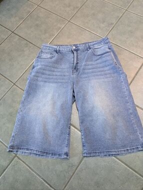 Wide Leg Jean Shorts Size 16
